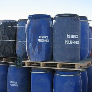 Prevención de Riesgos en el Manejo de Residuos Peligrosos.